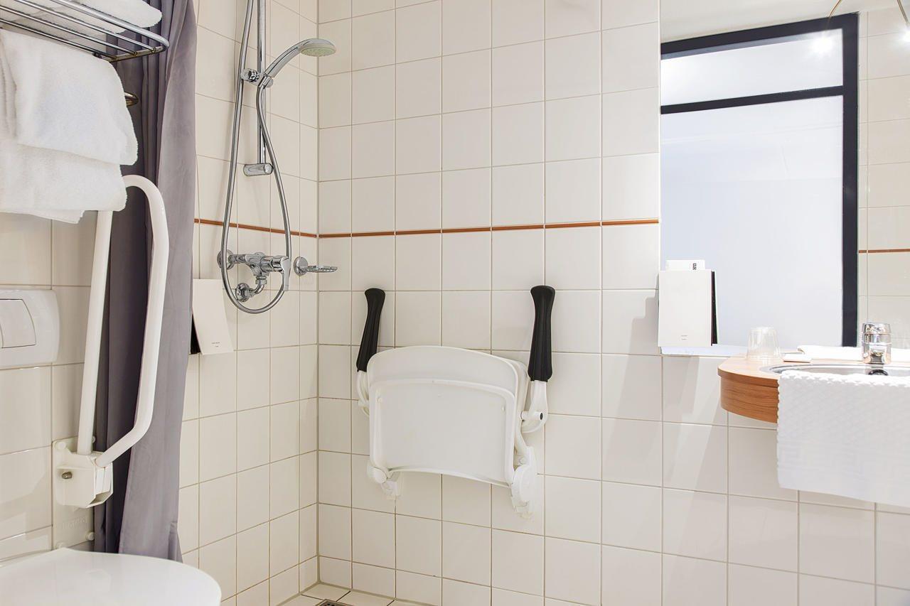 Leonardo Hotel Groningen City Center ภายนอก รูปภาพ